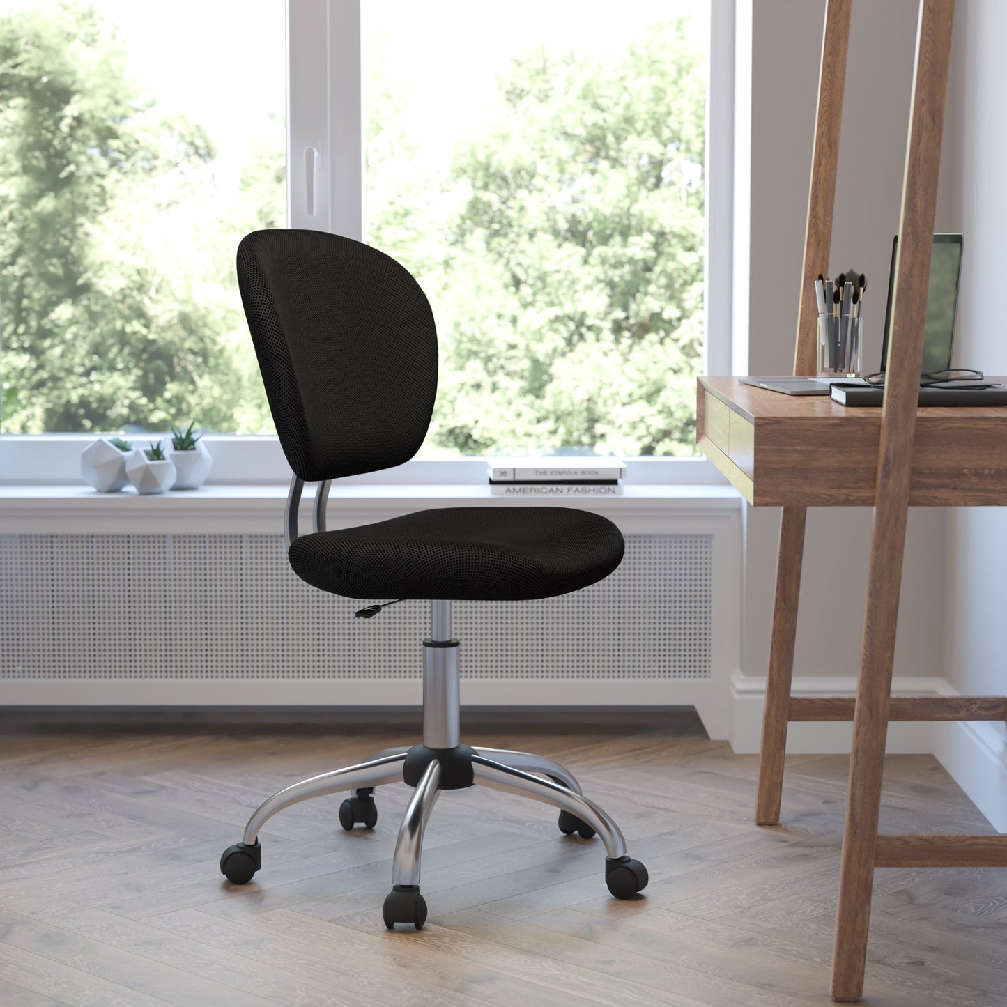 Mid-Back Black Mesh Padded Task Office Chair